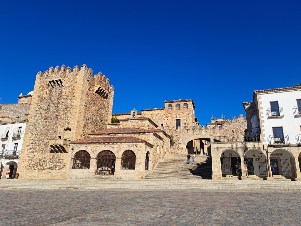 Guía de Horarios de Monumentos y Museos en Cáceres