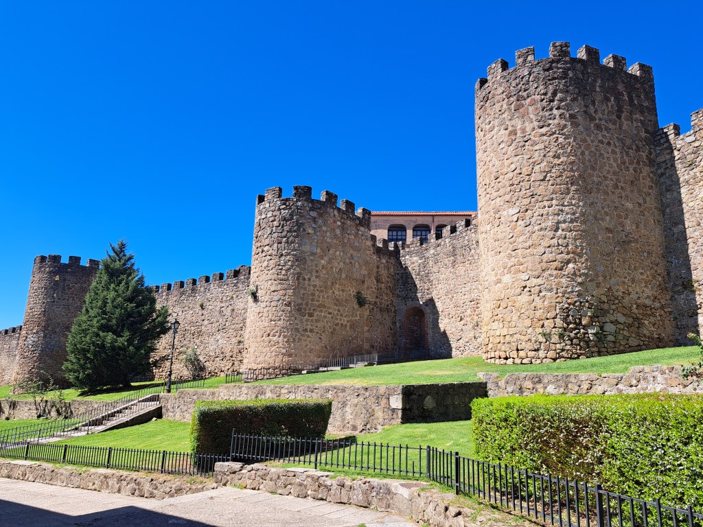 Descubre Plasencia: muralla, monumentos y dos catedrales